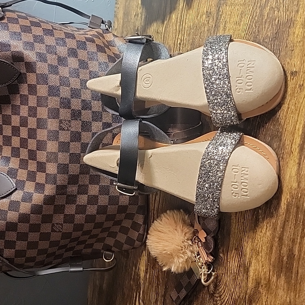 MOSSIMO GLITTERY SANDALS.
